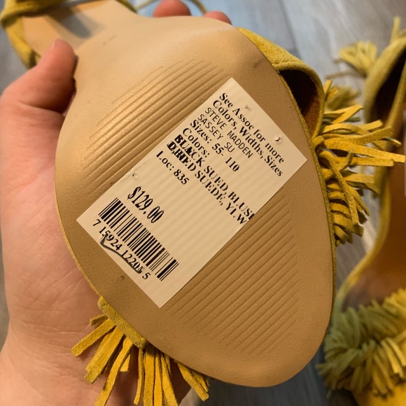 NWT Steve Madden Sassey Fringe Heels - Picture 5 of 5